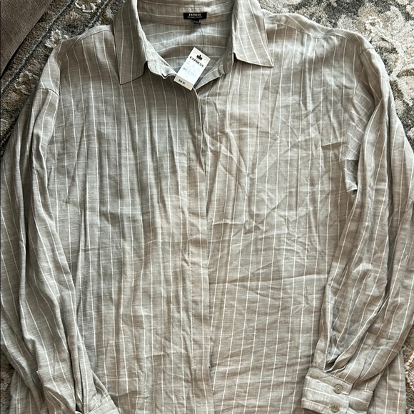 Express Boyfriend Portofino Tan Button Down Shirt Lightweight Relaxed Fit - Picture 1 of 8